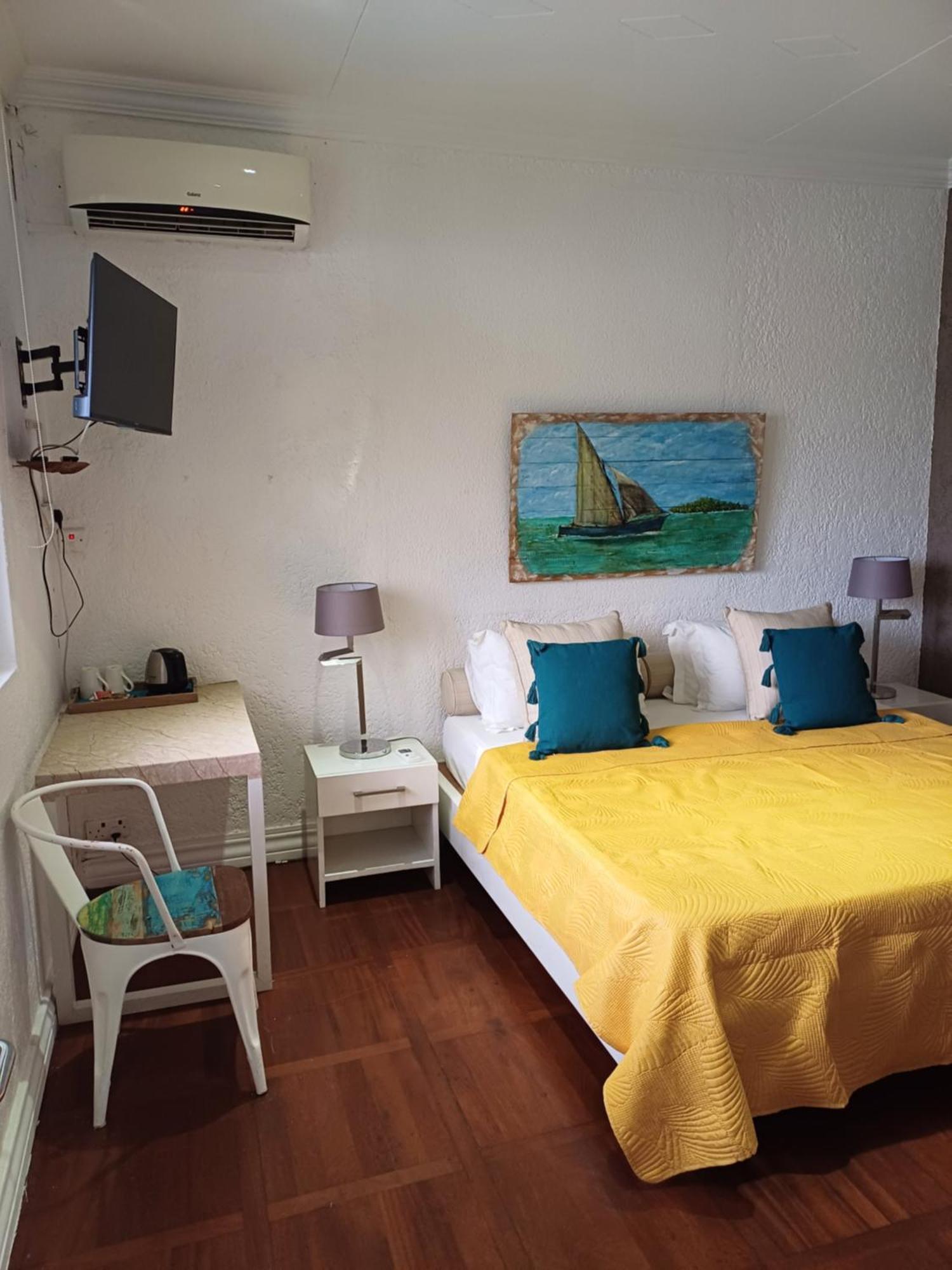 Bed and Breakfast Explora Prestige Blue Bay Exterior foto